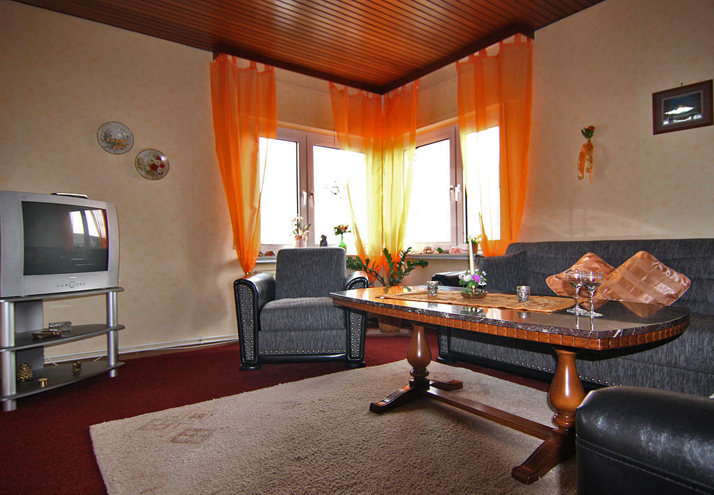 Ferienwohnung Gerharz Hillscheid Habitación foto